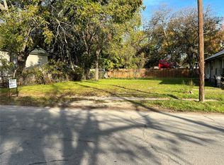 407 E Willingham St, Cleburne, TX 76031