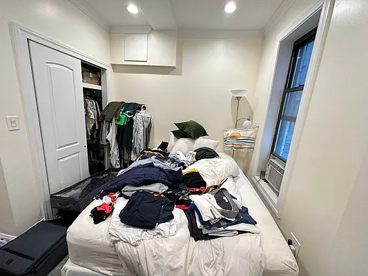 Rented by Bruma Realty LLC | media 7