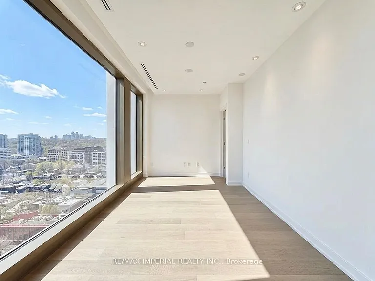 1315 Bay St #1802 — Photo 10