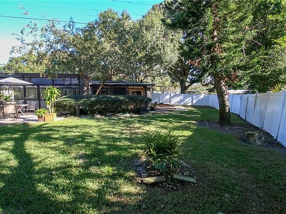 2nd image of 512 Hibiscus Dr