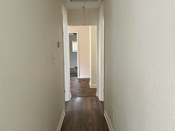 3rd image of 1399 Michigan St