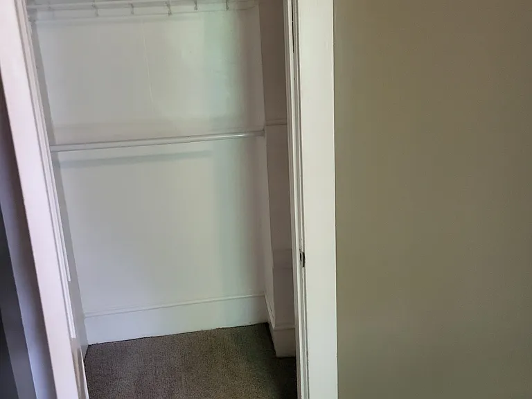 124 Westwood Ave — Photo 17