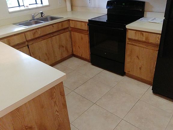 5th image of 3308 Briarwood Cir