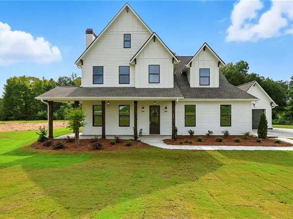95 Old Town Rd, Dacula, GA 30019
