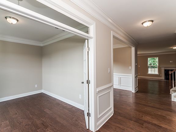 4th image of 3409 White Tower Way