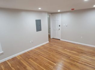 17 Clinton St APT 3, Taunton, MA 02780