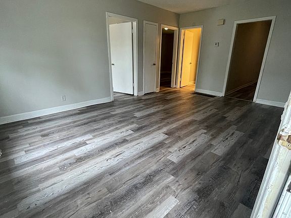 3rd image of 30 Carolane Dr #L