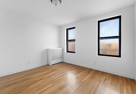 5th image of 3620 Broadway #64