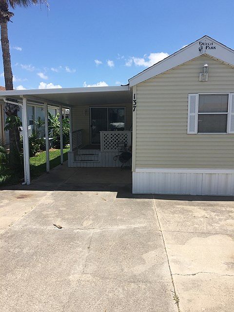 1st image of 137 E Bonnet Cir