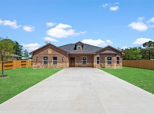 203 Road 7002, Cleveland, TX 77327