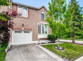 4 Victoria St #16, Hamilton, ON L9H2B8