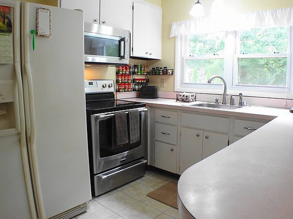 2nd image of 3319 Sudlersville S