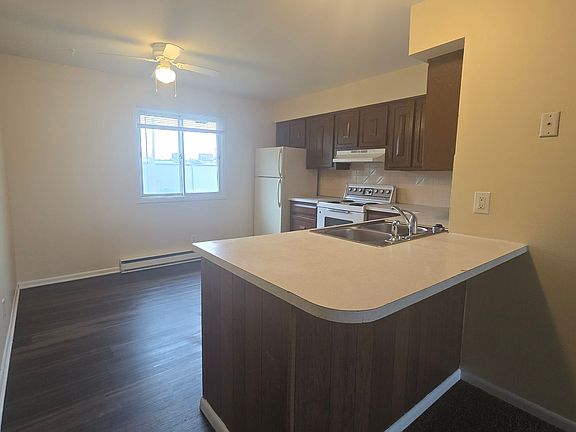 3rd image of 604 Saint Louis Ave #205C