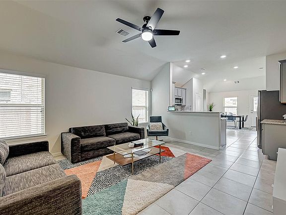 4th image of 6707 Barrington Creek Trce