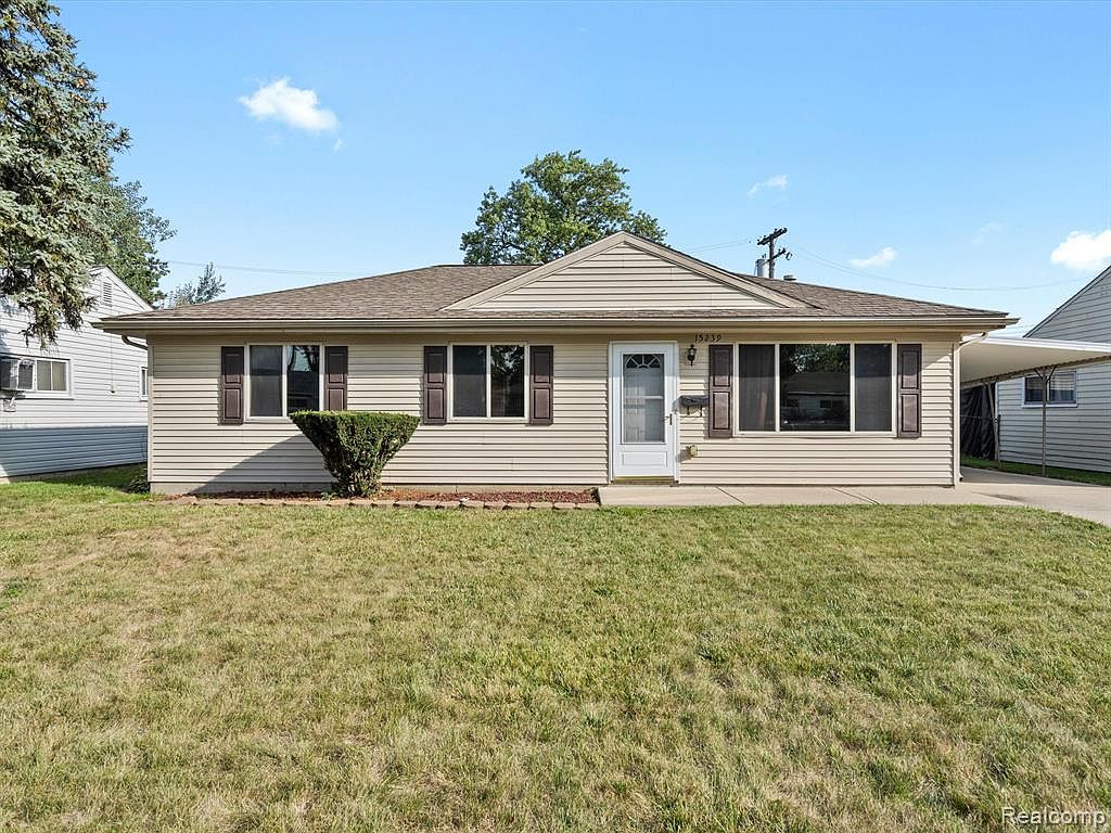 15239 Wildwood St, Roseville, MI 48066 Zillow