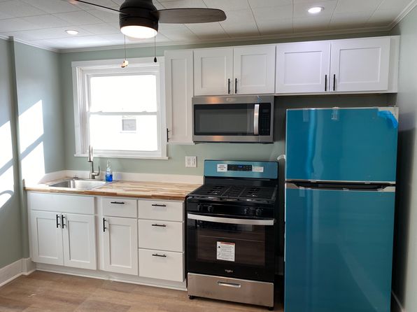 212 Logan Blvd #2