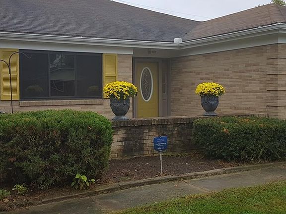 3rd image of 5444 Bromwick Dr