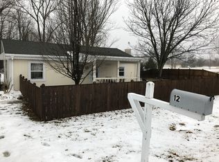 12 King Ave SW, Pataskala, OH 43062