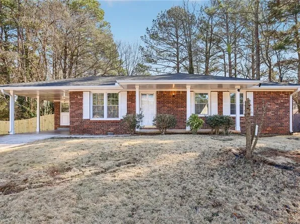 8298 Holly Dr, Jonesboro, GA 30238