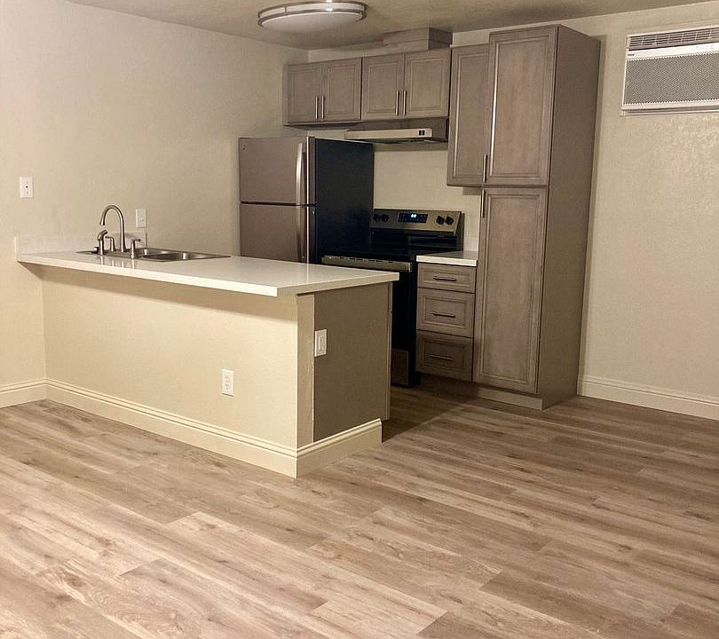 1st image of 1161 E Yosemite Ave APT 1