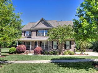 1329 Linden Glen Dr, Matthews, NC 28104