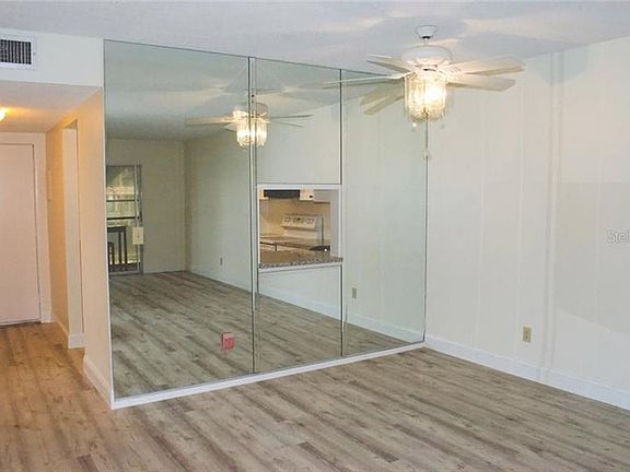 4th image of 1330 Glen Oaks Dr #176D