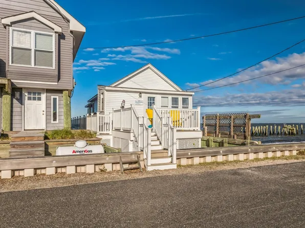 45 S Beach Ave, Cape May Court House, NJ 08210