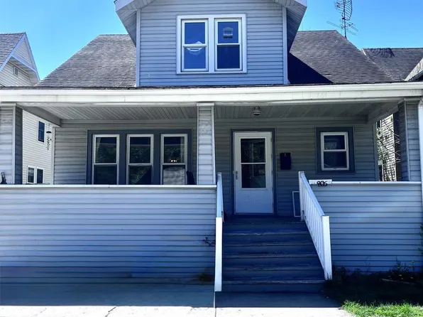 806 E Main Street, Reedsburg, WI 53959