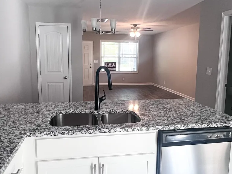 261 Woodland Valley Ln — Photo 10