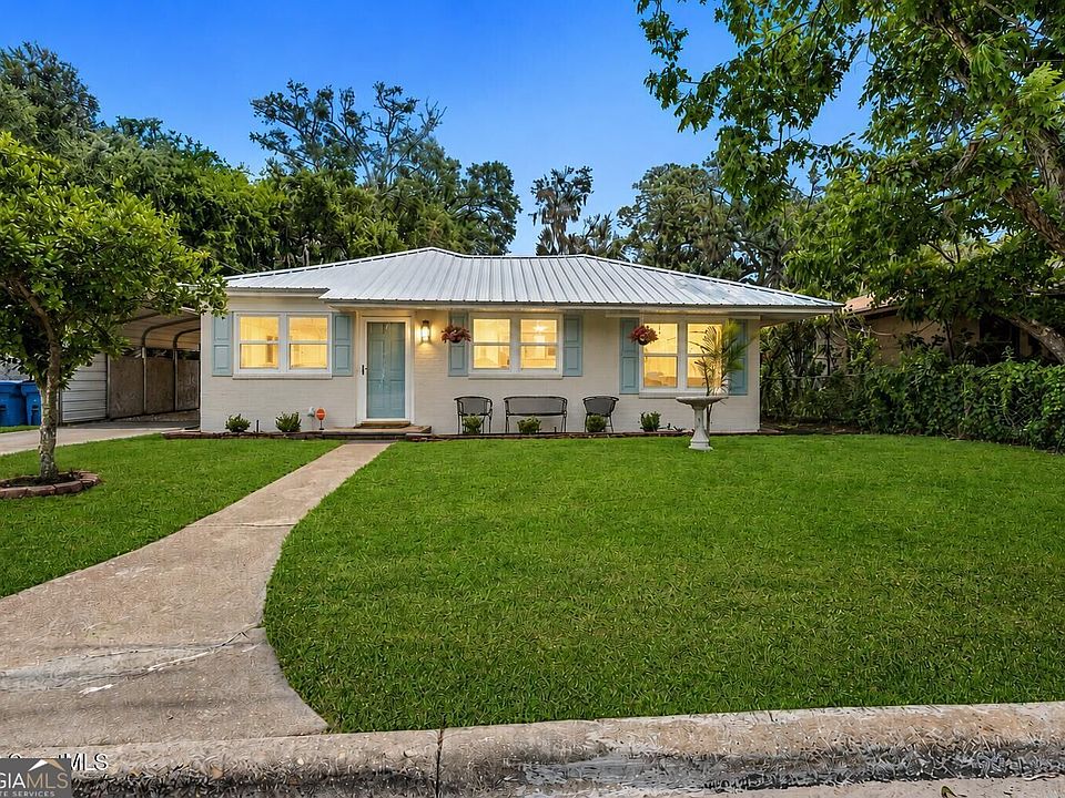 1st image of 1204 4th St