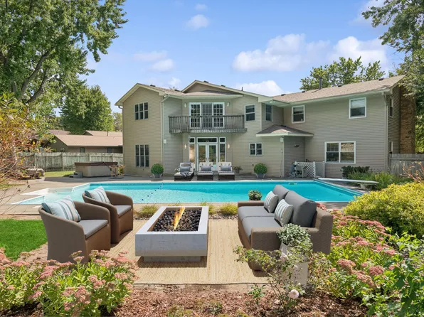 241 108th Ave NW, Coon Rapids, MN 55448