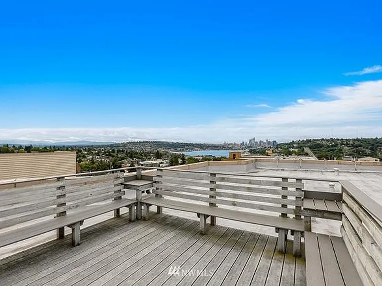 4020 Aurora Ave N #303 — Photo 16