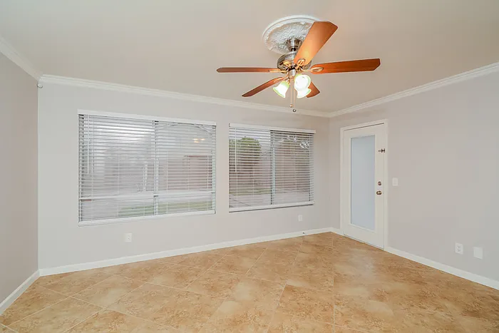 4955 W Oraibi Dr — Photo 6