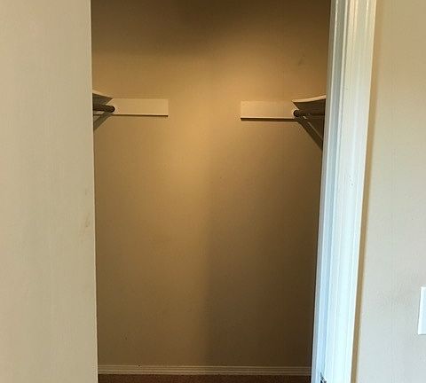 5th image of 5263 15th Ave NE APT 102