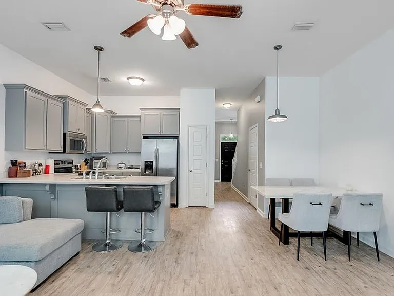 7228 Quail Hollow Dr — Photo 5