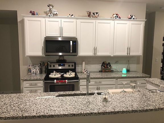 4th image of 2858 Bard St