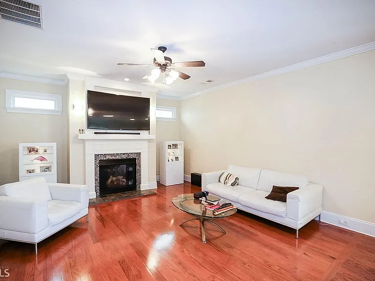 287 Gilliflower Park — Photo 7