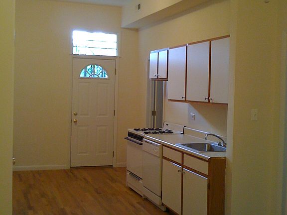 2nd image of 1627 W Superior St APT 2R