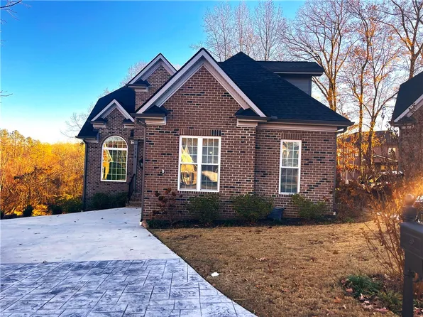 114 Courtyard Dr, Anderson, SC 29621