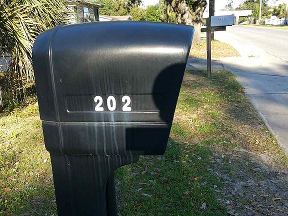 2nd image of 202 E Cross St