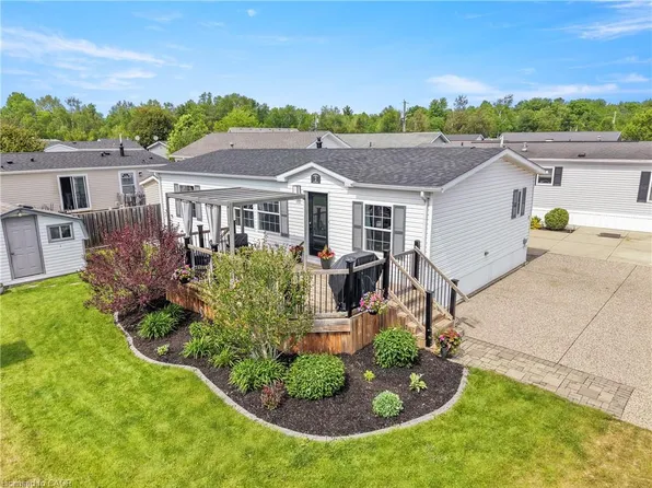 2 Pavilion Rd, Puslinch, ON N0B 2J0