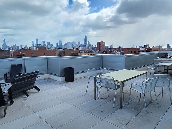 2nd image of 1062 N Ashland Ave APT 104