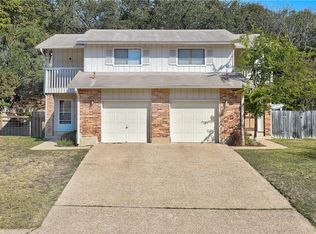6813 Thorncliffe Dr APT A, Austin, TX 78731