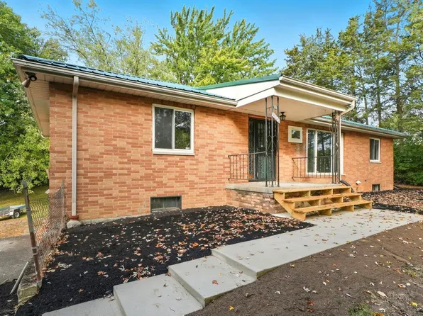 1807 Beineke Rd, Fort Wayne, IN 46808