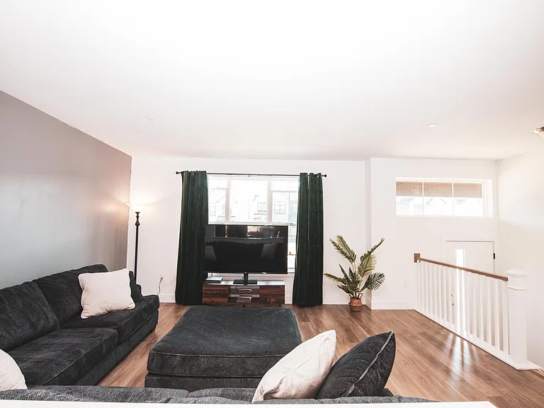 313 Estate Dr — Photo 27