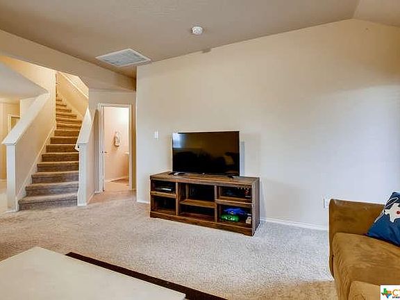 5th image of 1501 Redbridge Dr