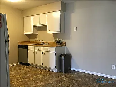 4519 W Bancroft St #6 — Photo 13
