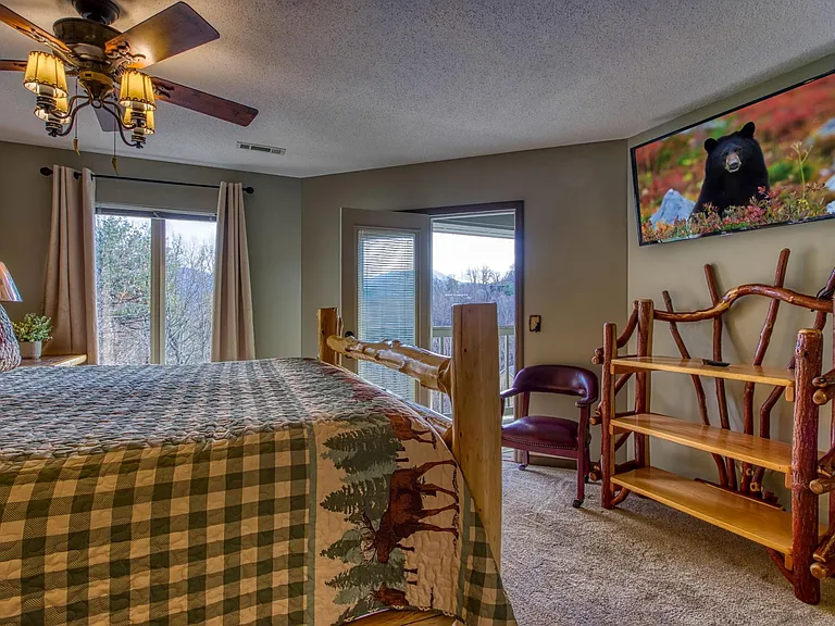 905 Smoky Bears Way — Photo 24