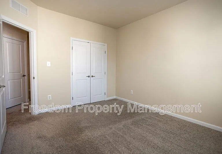 7408 Brunson Cir — Photo 41