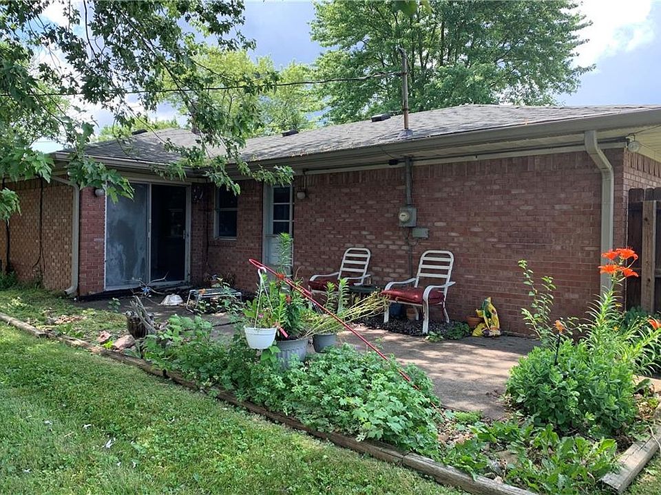 2nd image of 179 Pinedale Dr